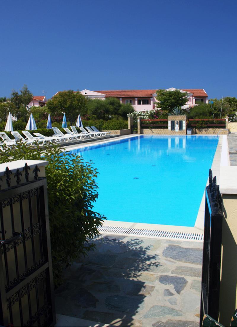 Nireas Resort Corfu アカラヴィ エクステリア 写真