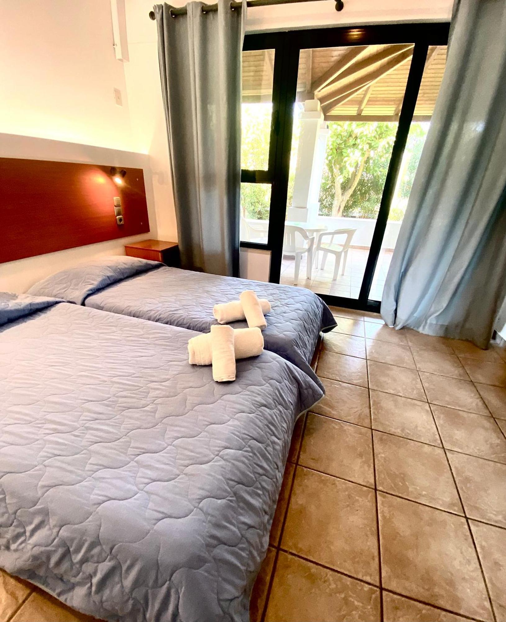 Nireas Resort Corfu アカラヴィ エクステリア 写真