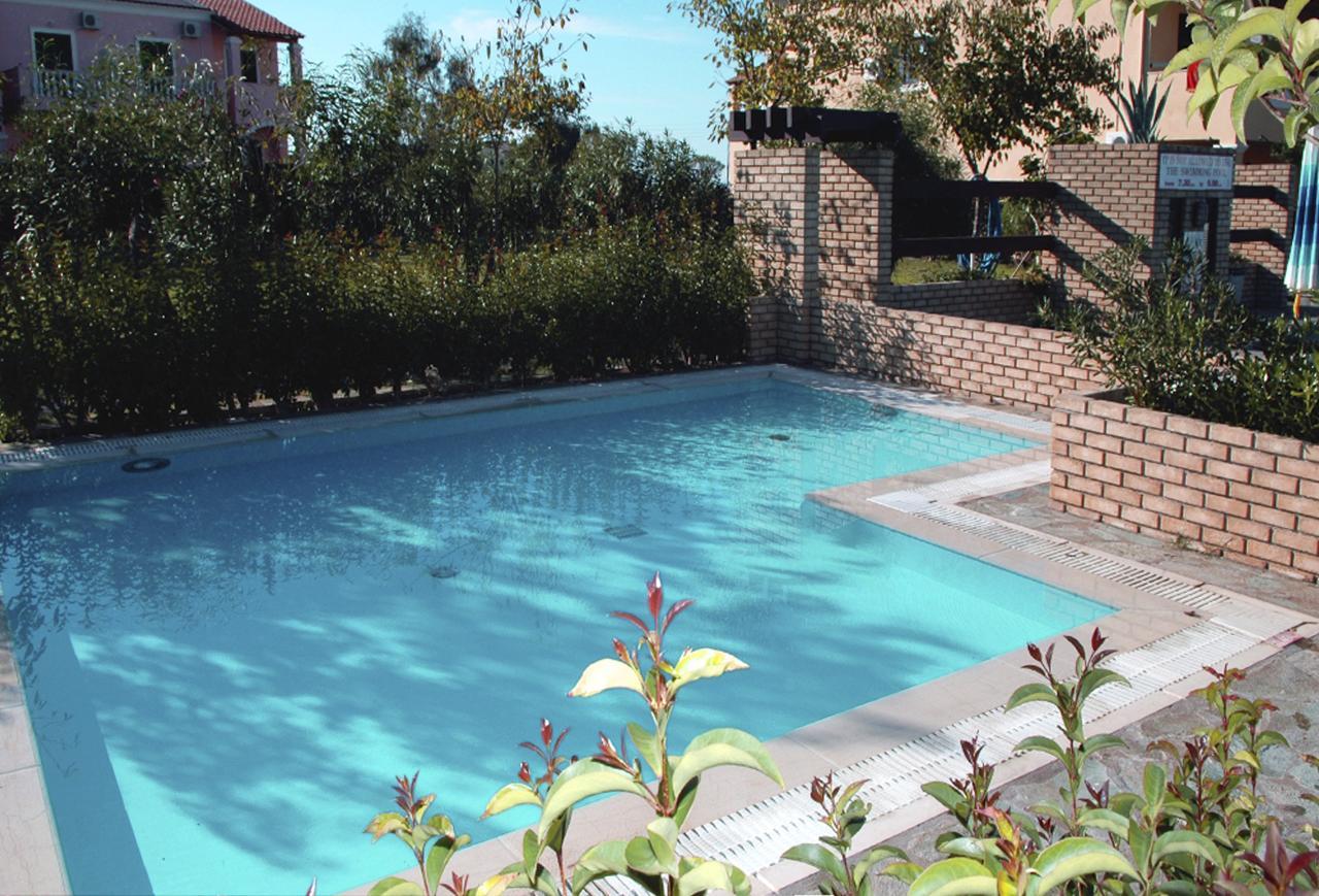 Nireas Resort Corfu アカラヴィ エクステリア 写真