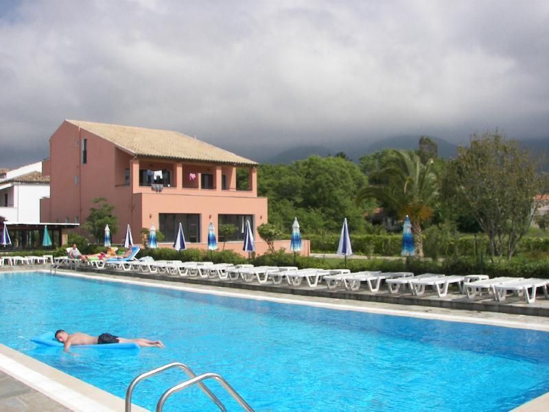 Nireas Resort Corfu アカラヴィ エクステリア 写真